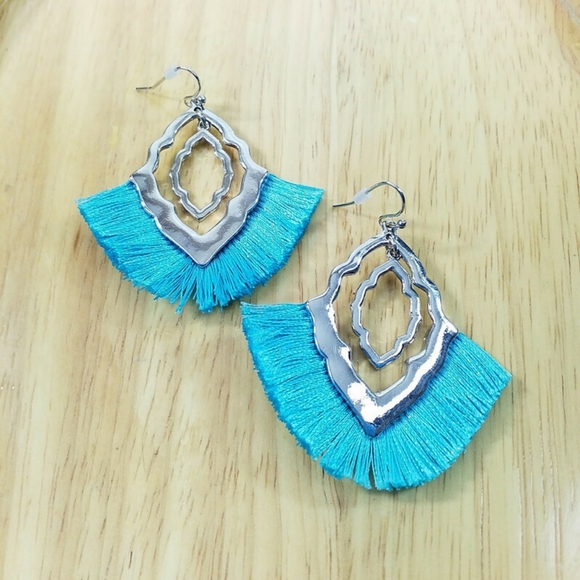 WILDFLOWER TURQUOISE FRINGED SILVER TONE MOROCCAN FAN EARRINGS - Picture 4 of 5